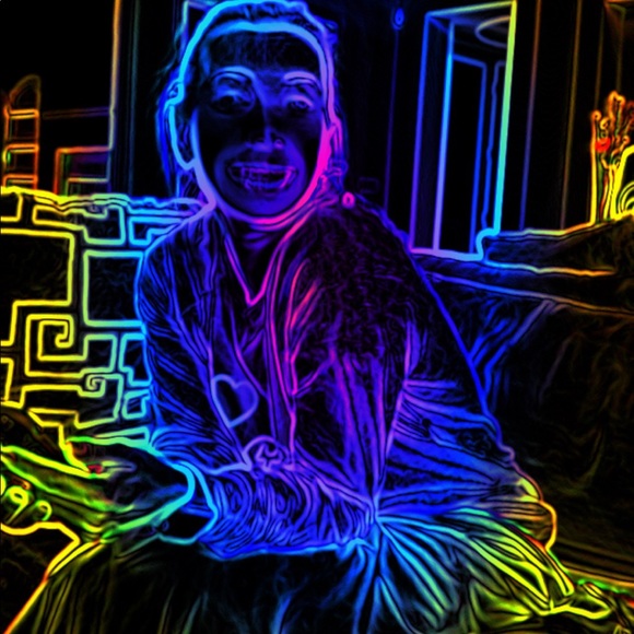 Meet your Posher, Bitsy! - Picture 1 of 1